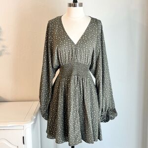 Magnolia Boutique Olive Green Long Sleeve Mini Dress Scattered Print. Large NWT
